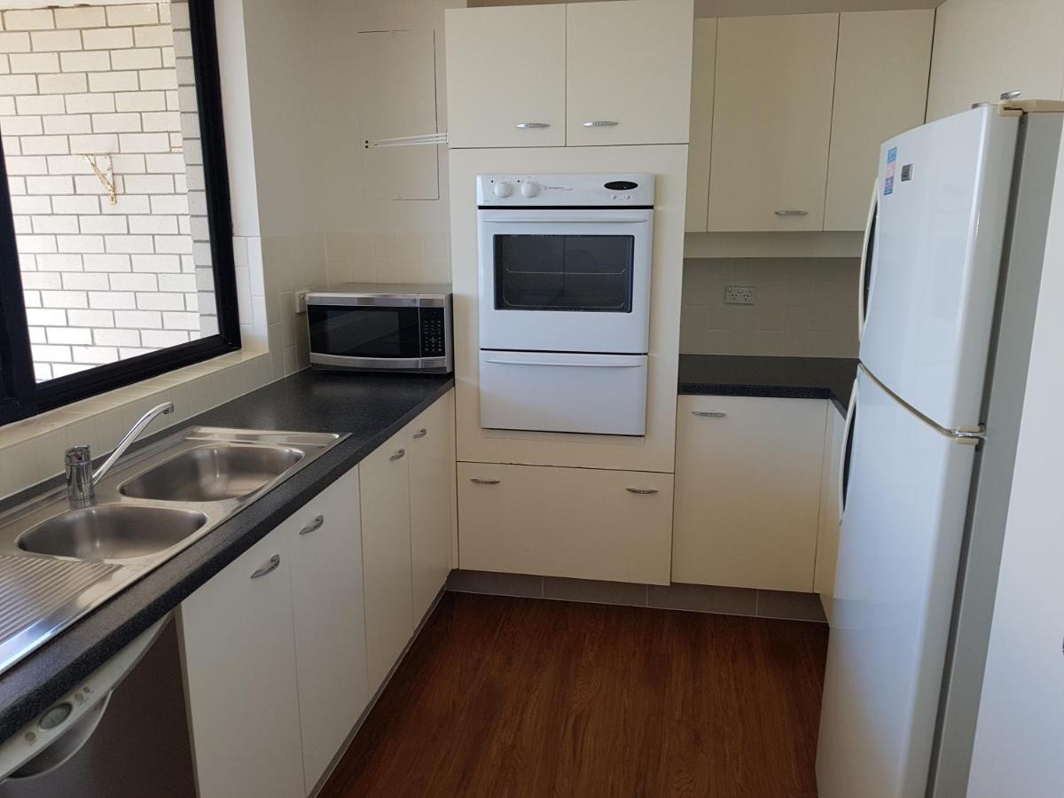 Burgess @ Kings Beach Apartments Caloundra Exterior photo